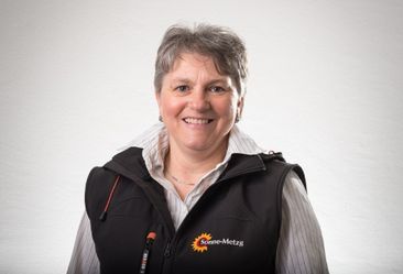 Esther Peter